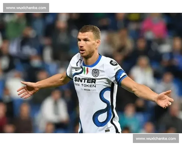 佛罗伦萨敲定哲科!同时加入因莫比莱争夺战,米兰面临劲敌 佛罗伦萨敲定哲科!同时加入因莫比莱争夺战,米兰面临劲敌